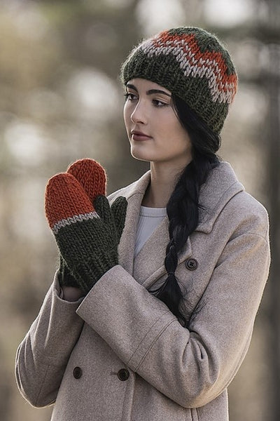 Grand Portage Hat & Mitts by Bobbi IntVeld