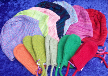 baby hats and mittens